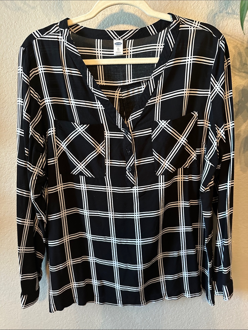Old Navy Black and White Plaid Button-Front V-Neck Top